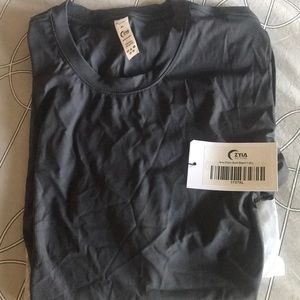NWT Zyia Gray Primo Short Sleeve Tee